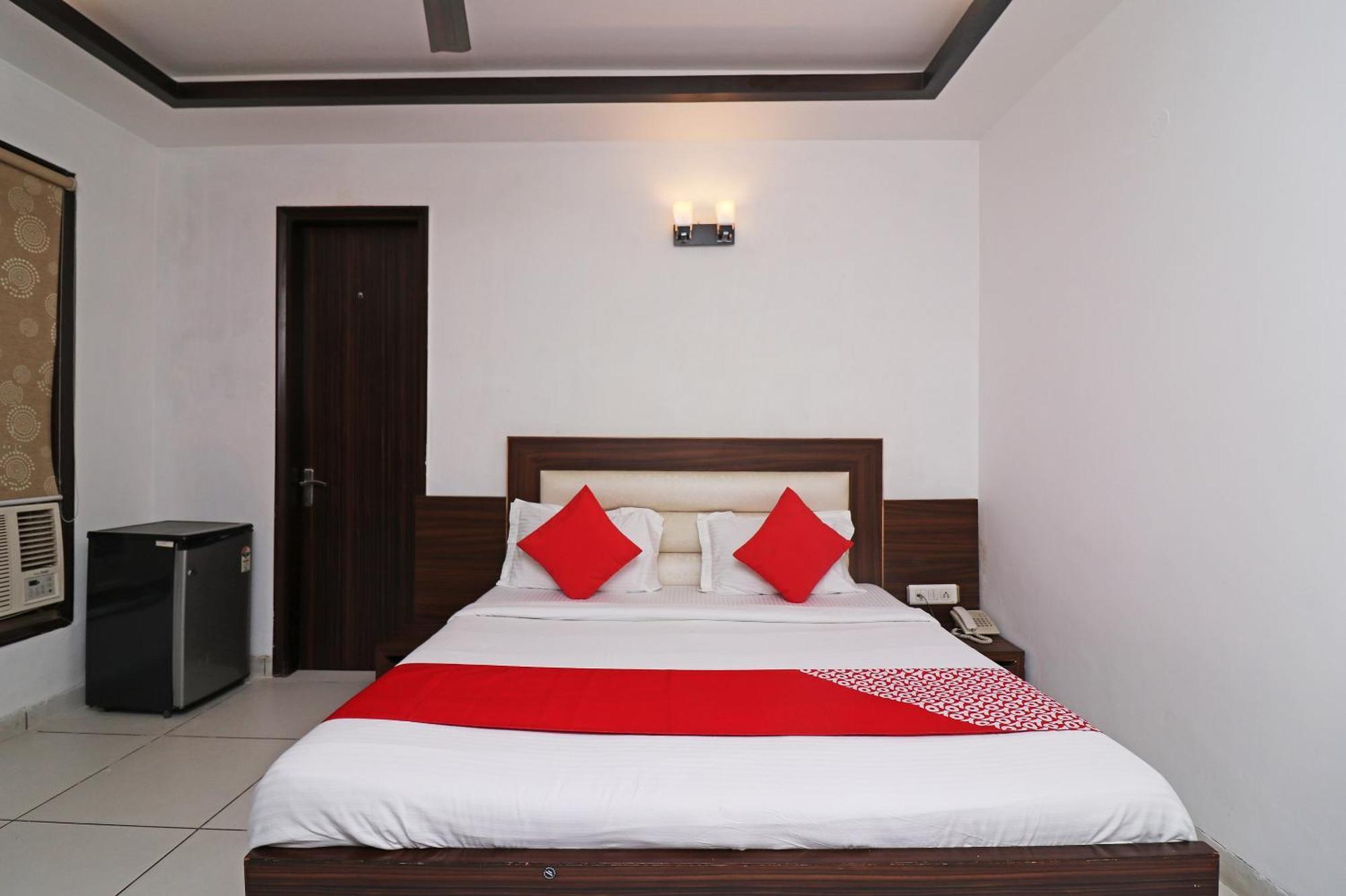 Wonderland Inn Near Aravali Biodiversity Park Gurgaon Extérieur photo