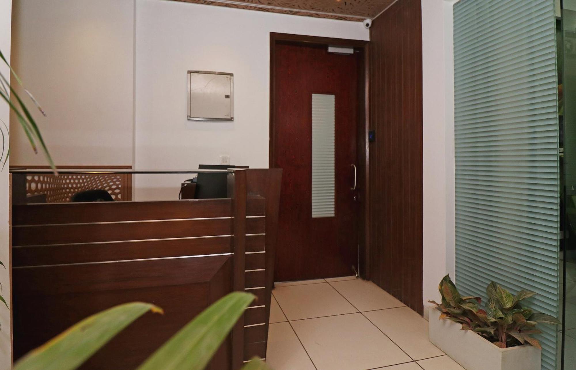 Wonderland Inn Near Aravali Biodiversity Park Gurgaon Extérieur photo