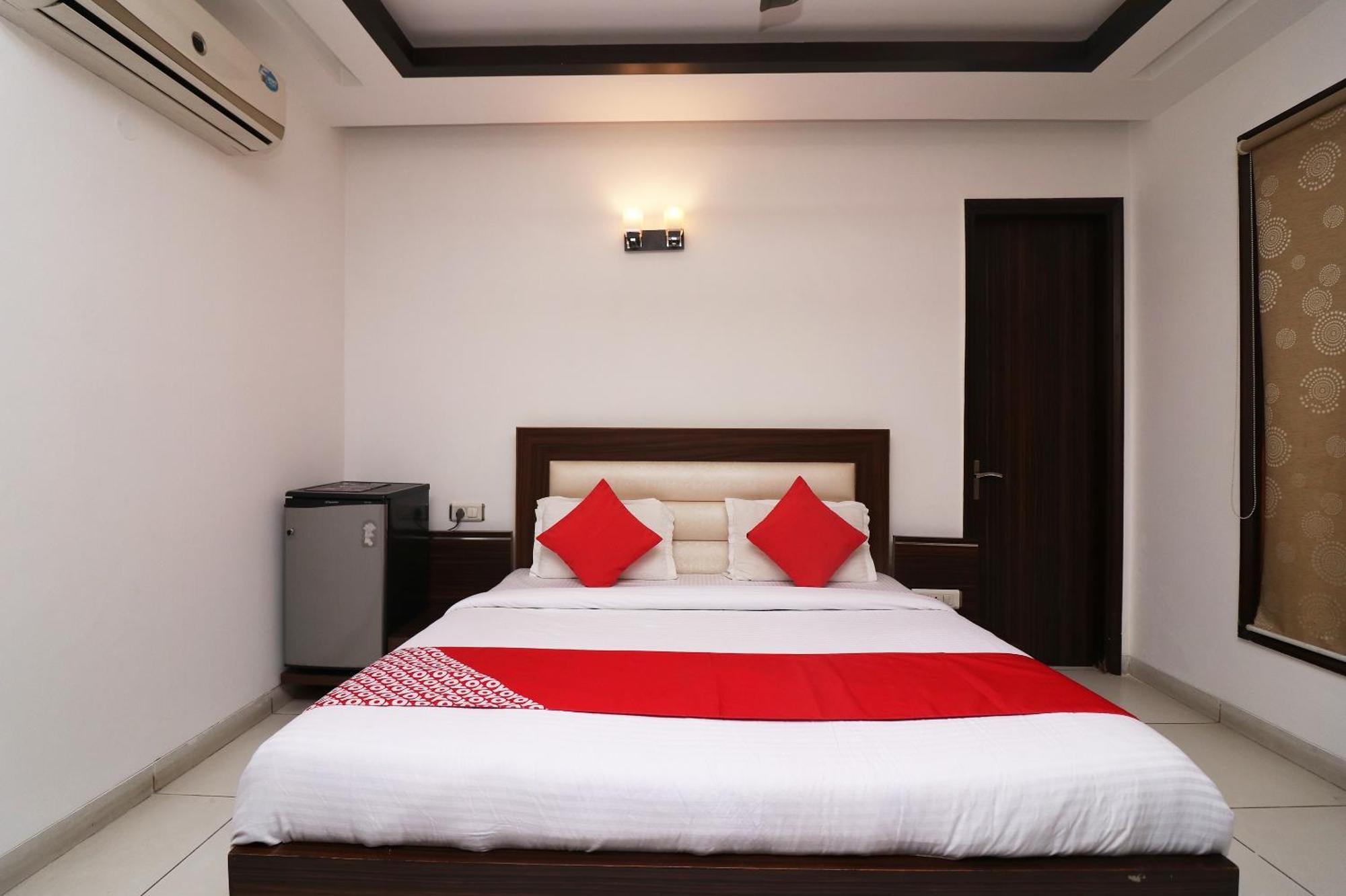 Wonderland Inn Near Aravali Biodiversity Park Gurgaon Extérieur photo