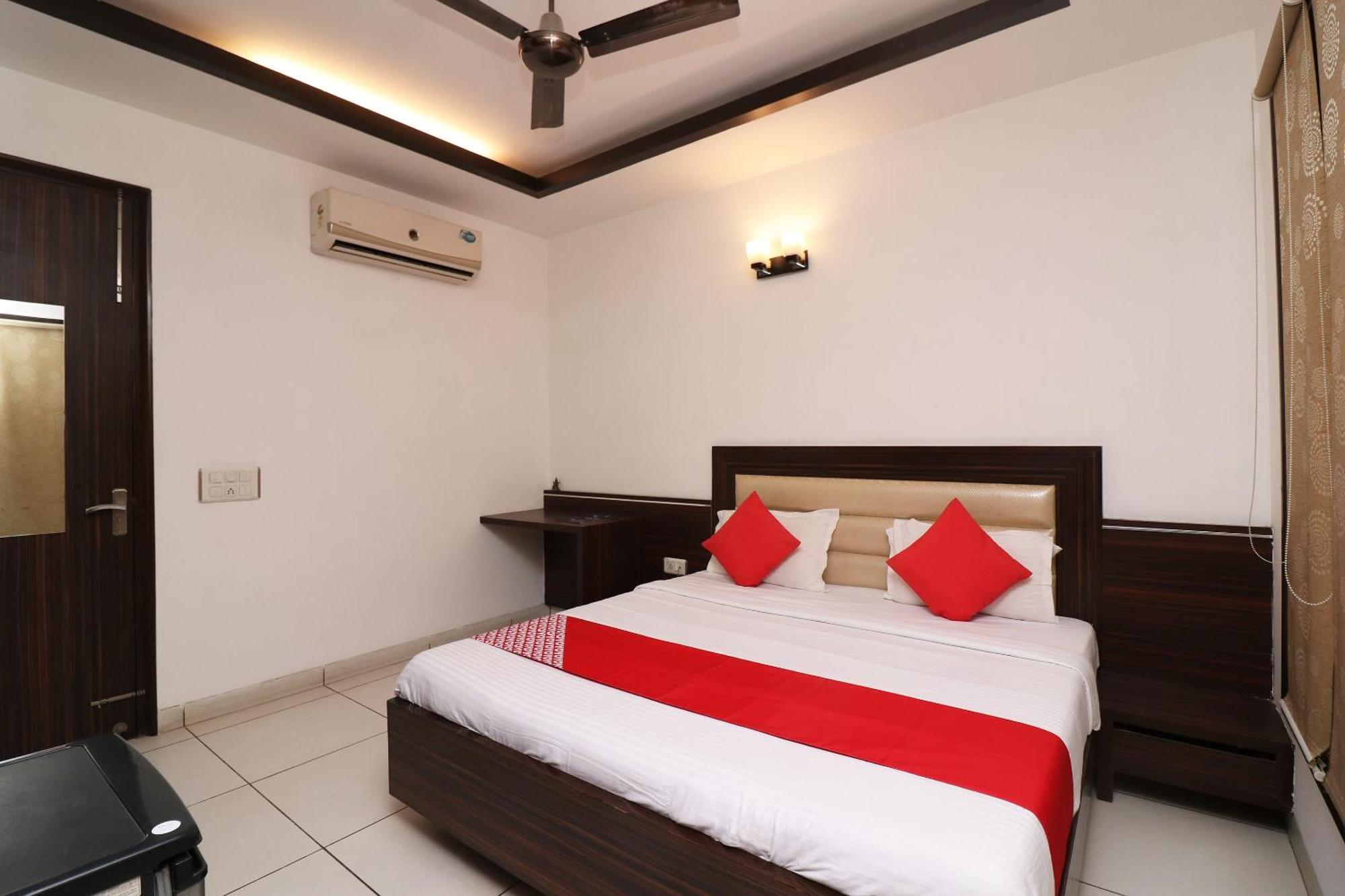 Wonderland Inn Near Aravali Biodiversity Park Gurgaon Extérieur photo