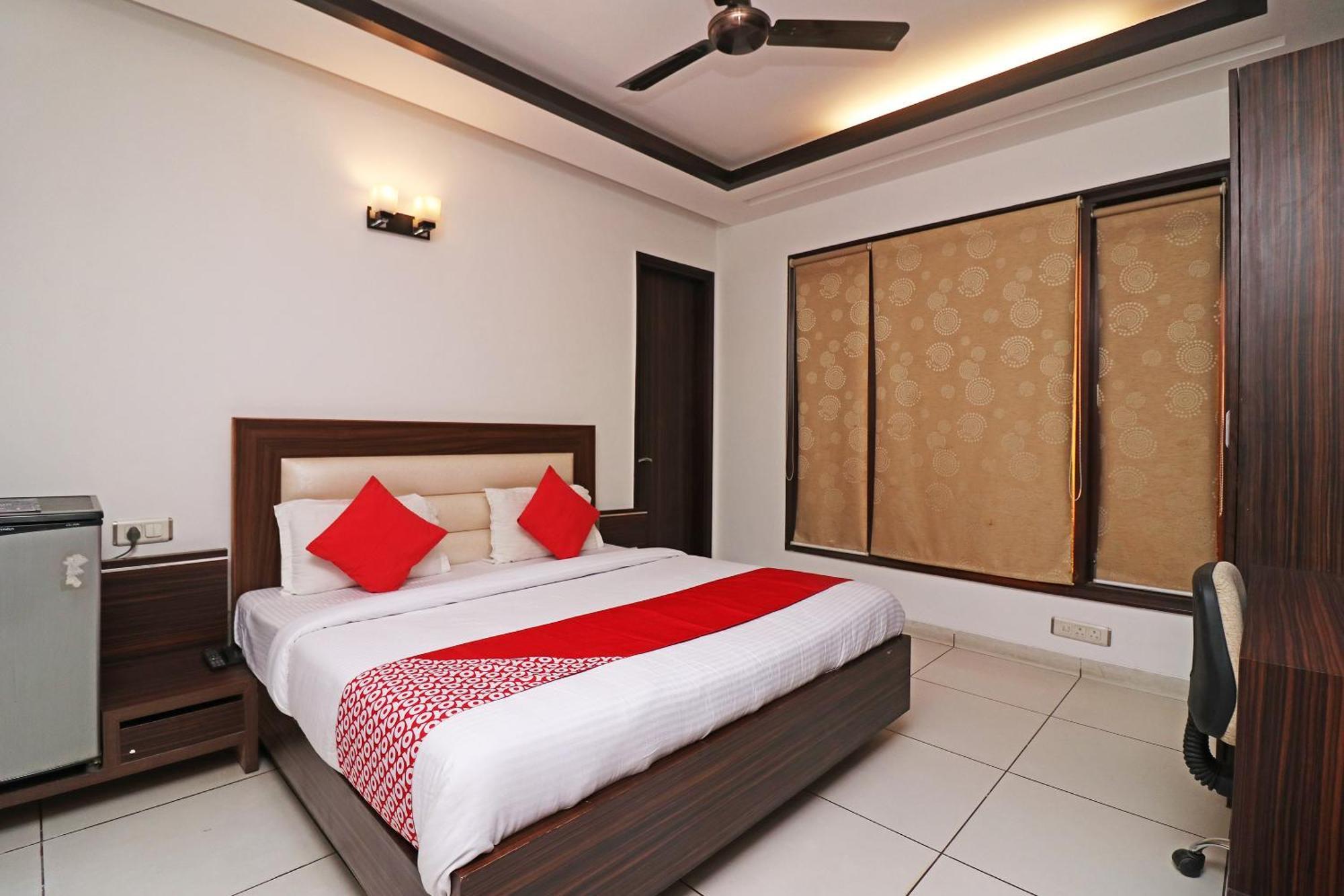 Wonderland Inn Near Aravali Biodiversity Park Gurgaon Extérieur photo
